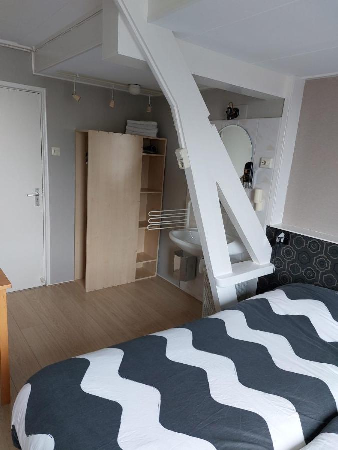 Bed & Breakfast D'Ouwe Smidse Kamperland Exteriör bild