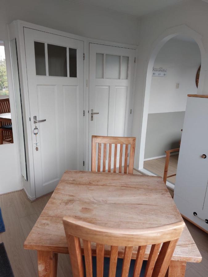 Bed & Breakfast D'Ouwe Smidse Kamperland Exteriör bild