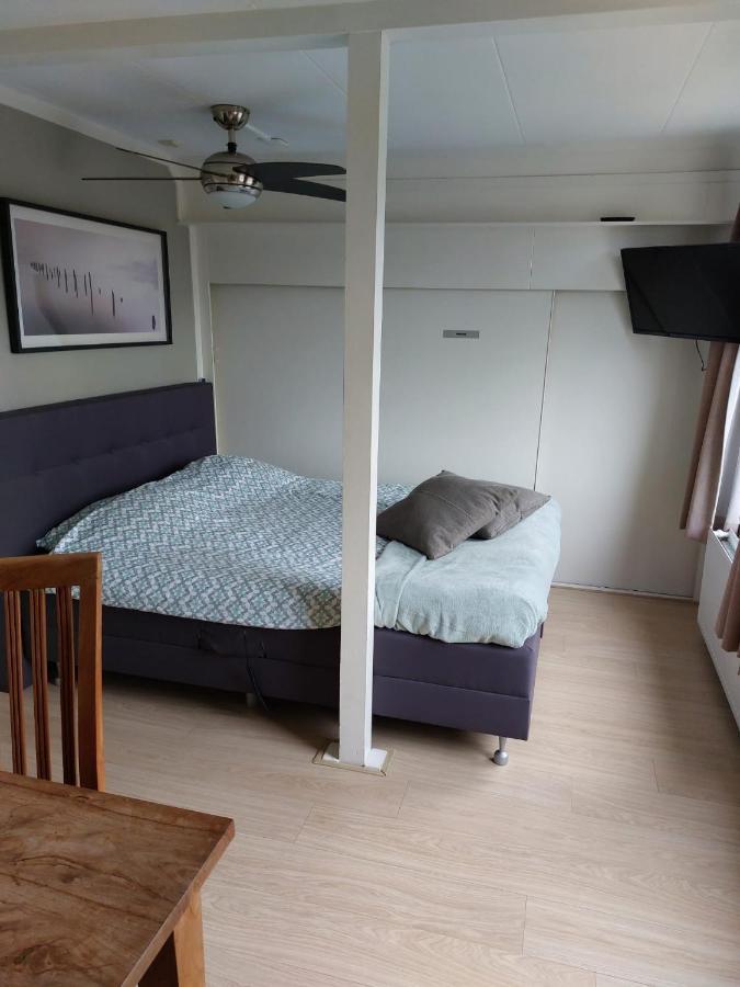 Bed & Breakfast D'Ouwe Smidse Kamperland Exteriör bild